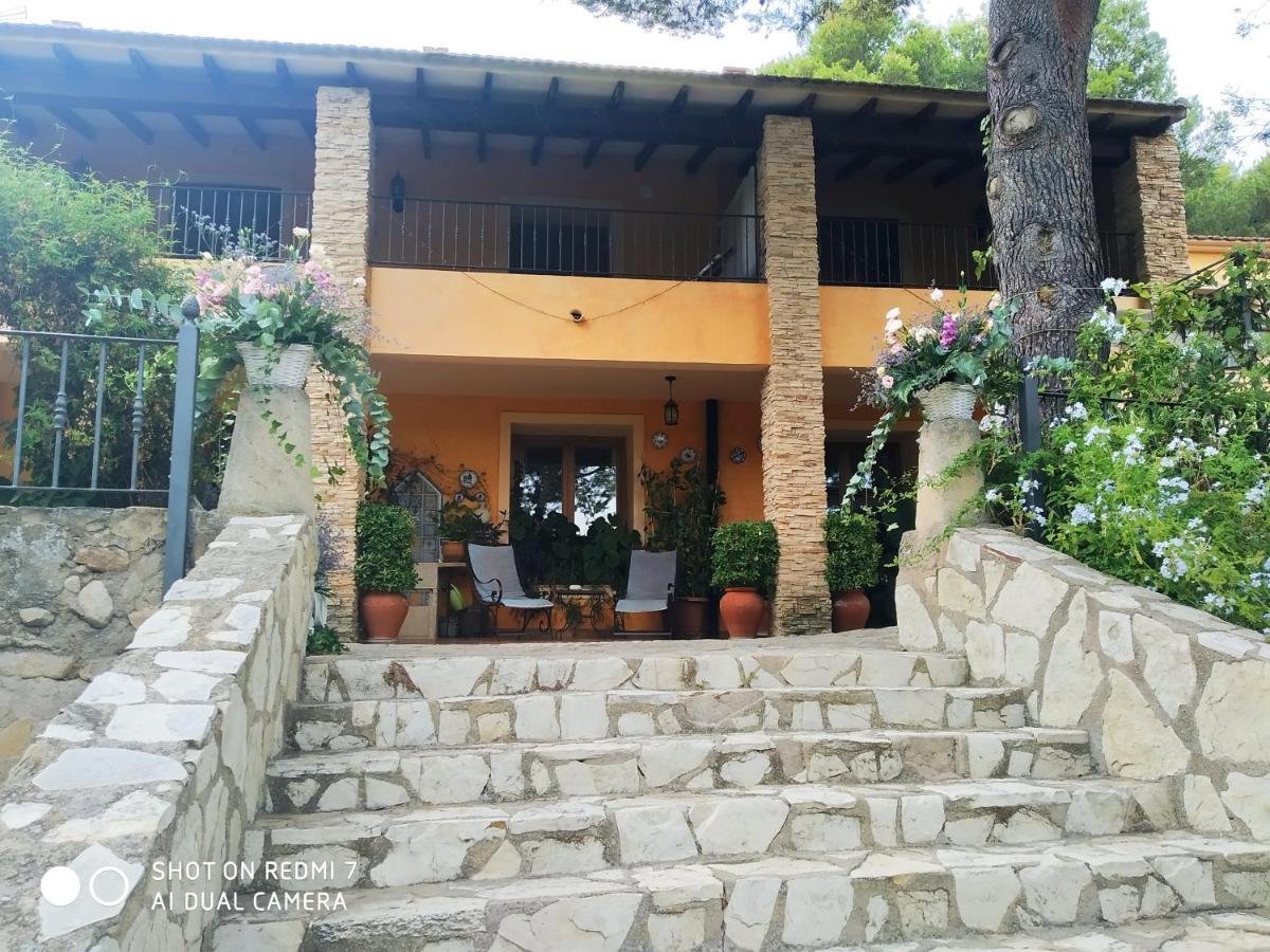 El Sester Bed & Breakfast Torremanzanas Exterior photo
