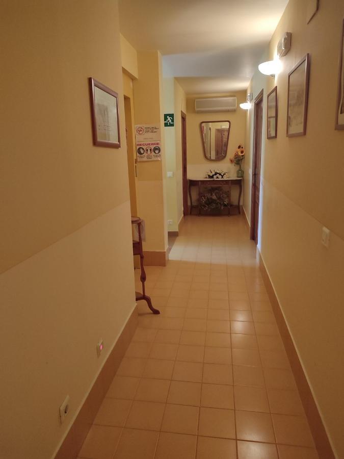 El Sester Bed & Breakfast Torremanzanas Exterior photo