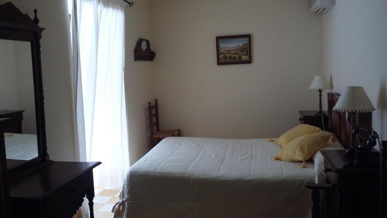 El Sester Bed & Breakfast Torremanzanas Room photo