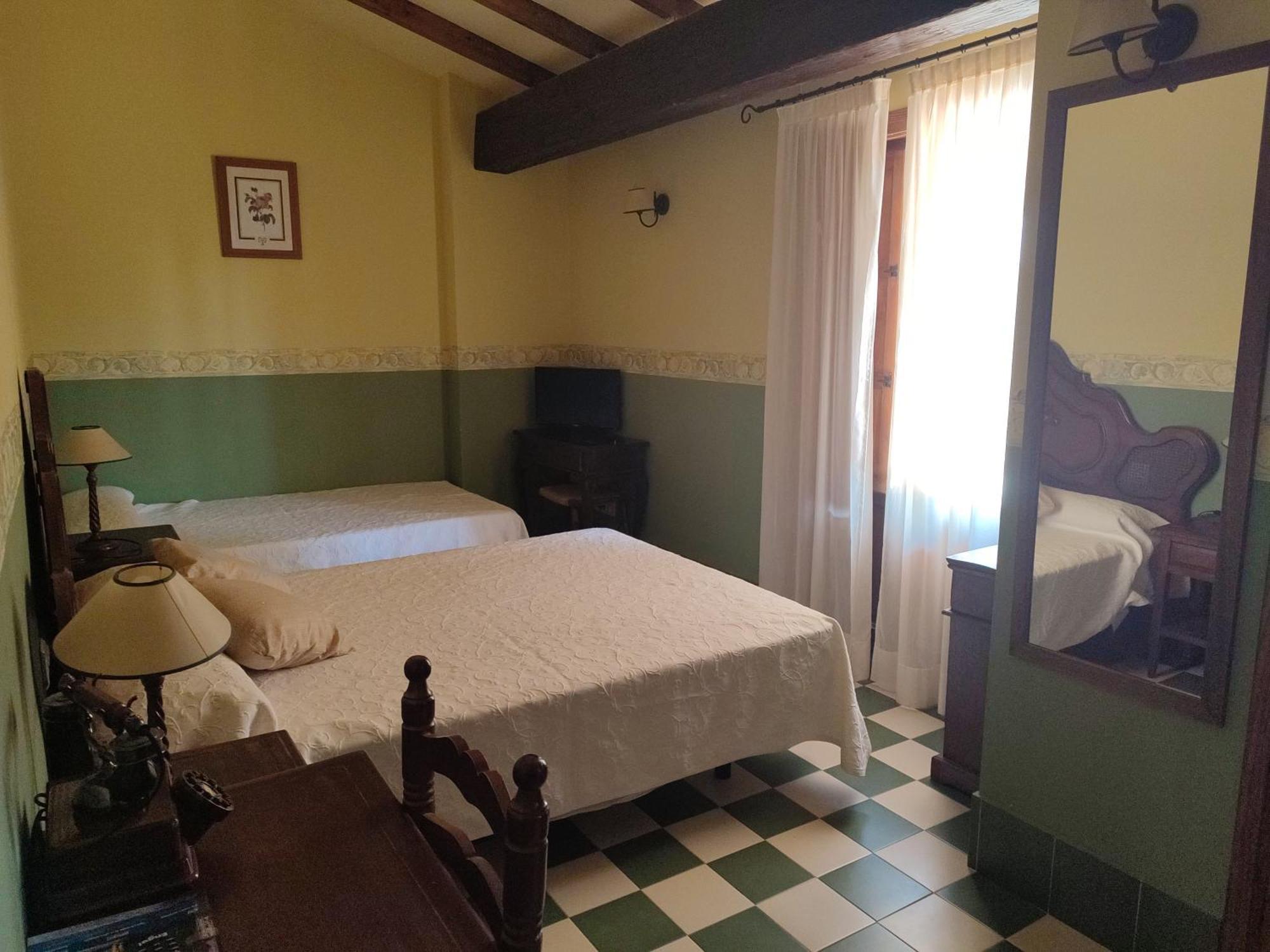 El Sester Bed & Breakfast Torremanzanas Room photo