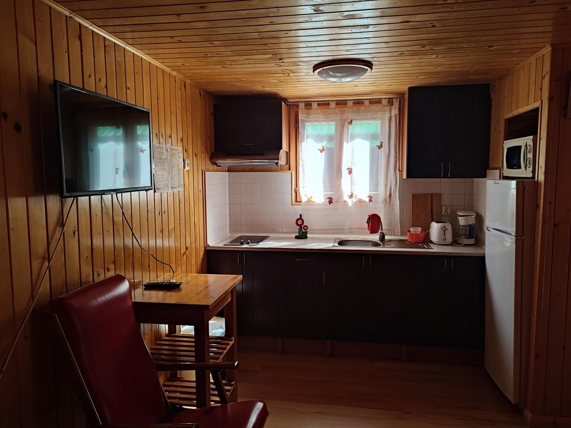 El Sester Bed & Breakfast Torremanzanas Room photo